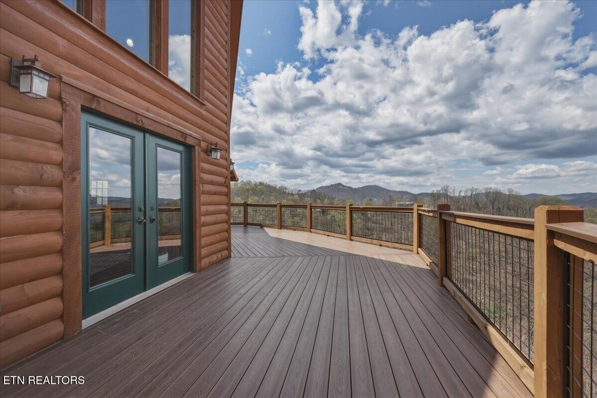 2266 Lone Ridge Drive Sevierville, TN 37862 - Photo 39 of 49 Gallery Image 39