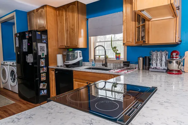 $405,000 | 40 Deer Run, Livermore, ME 04253