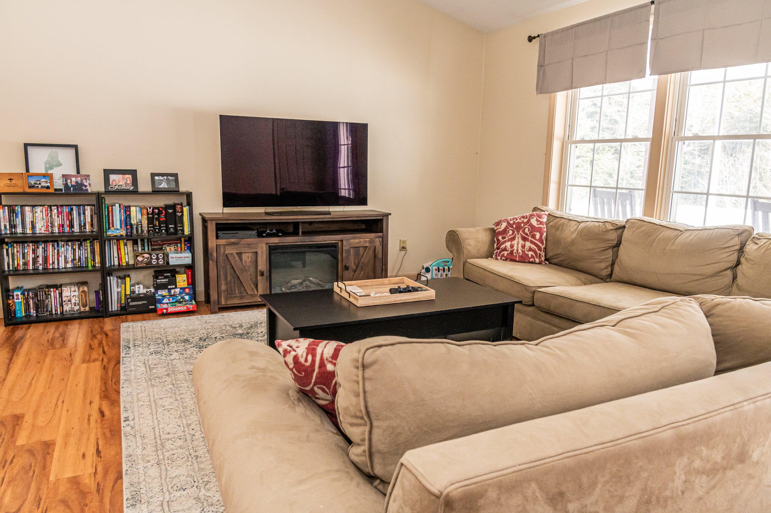 40 Deer Run Livermore, ME 04253 - Photo 21 of 69 Main Floor-2571