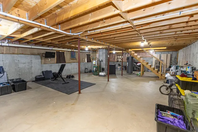 $405,000 | 40 Deer Run, Livermore, ME 04253