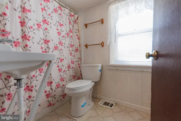 $220,000 | 404 South Charles Street, Charles Town, WV 25414