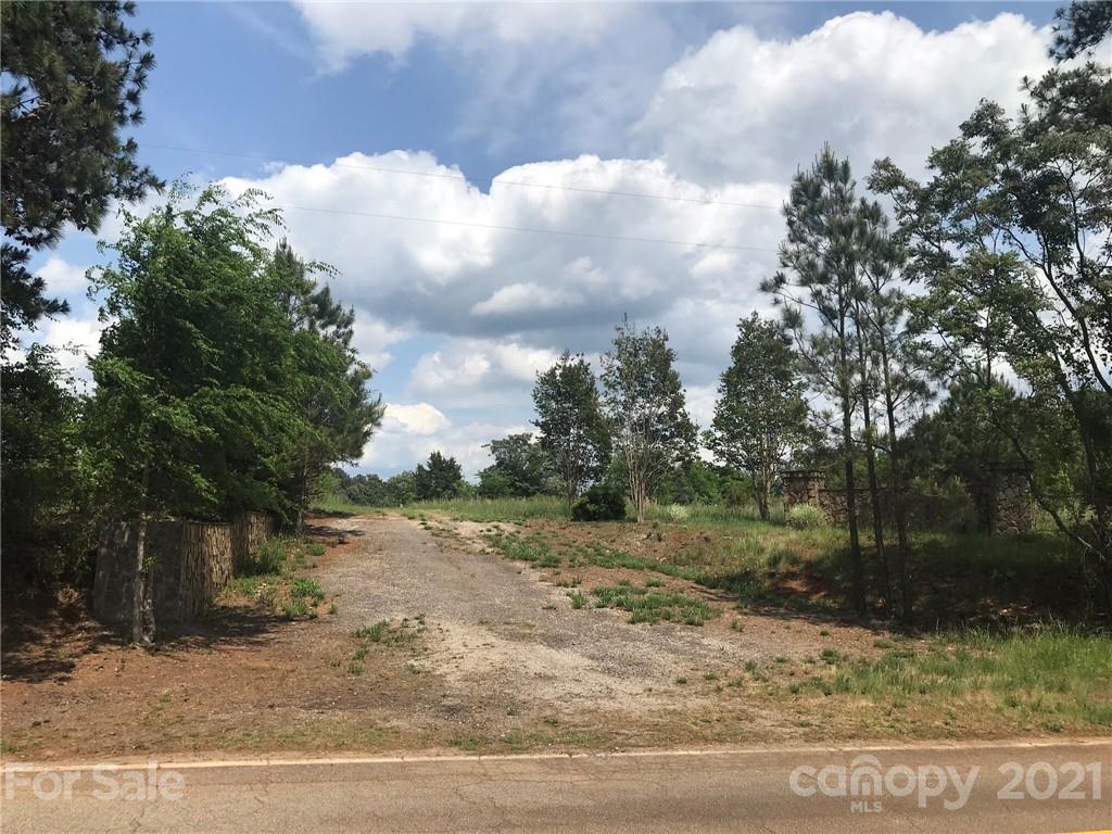 1 Cole Pointe Point, Unit 1 Blair, SC 29015 - Photo 7 of 8 a view of a yard with an trees