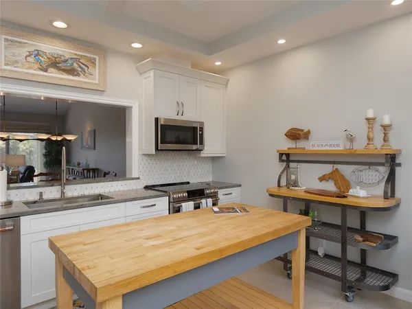 $6,950 | 2013 Harbour Links Drive, Unit 2013, Longboat Key, FL 34228