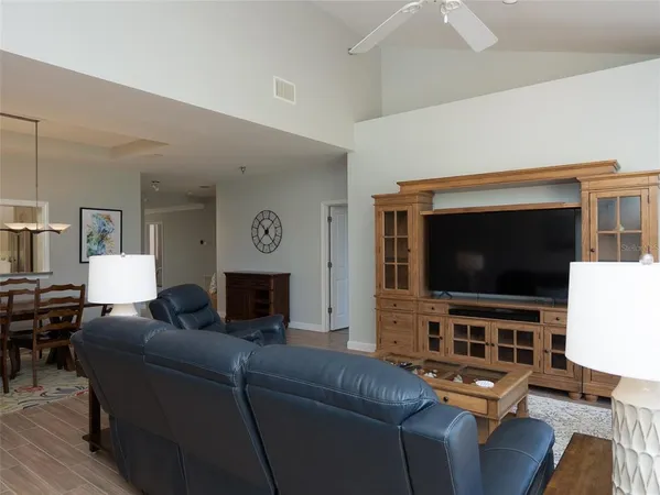 $6,950 | 2013 Harbour Links Drive, Unit 2013, Longboat Key, FL 34228