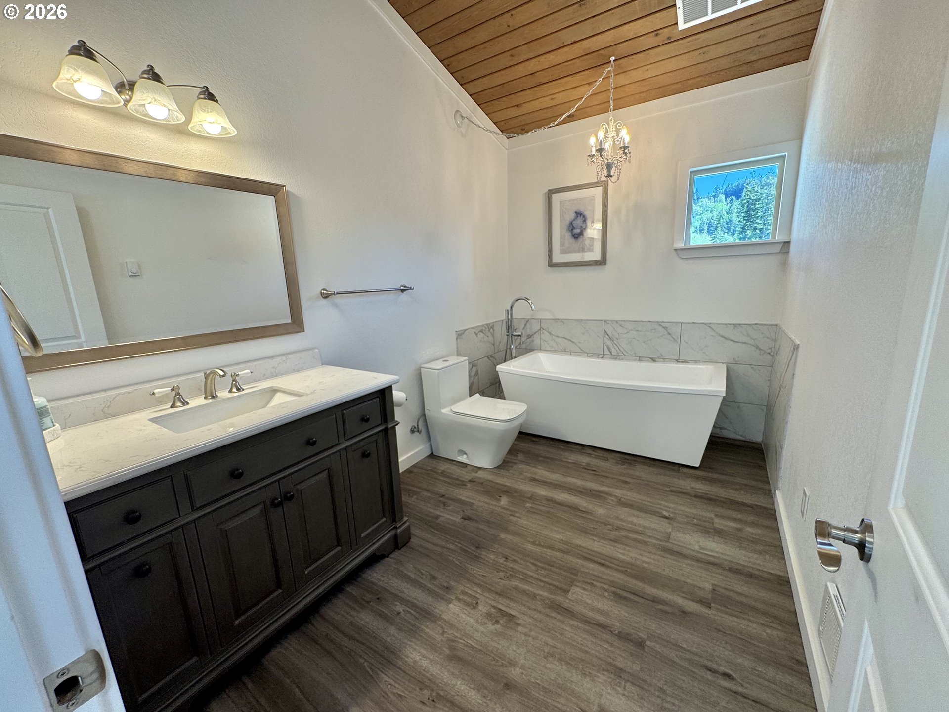 94475 Golf Course Lane North Bend, OR 97459 - Photo 12 of 47