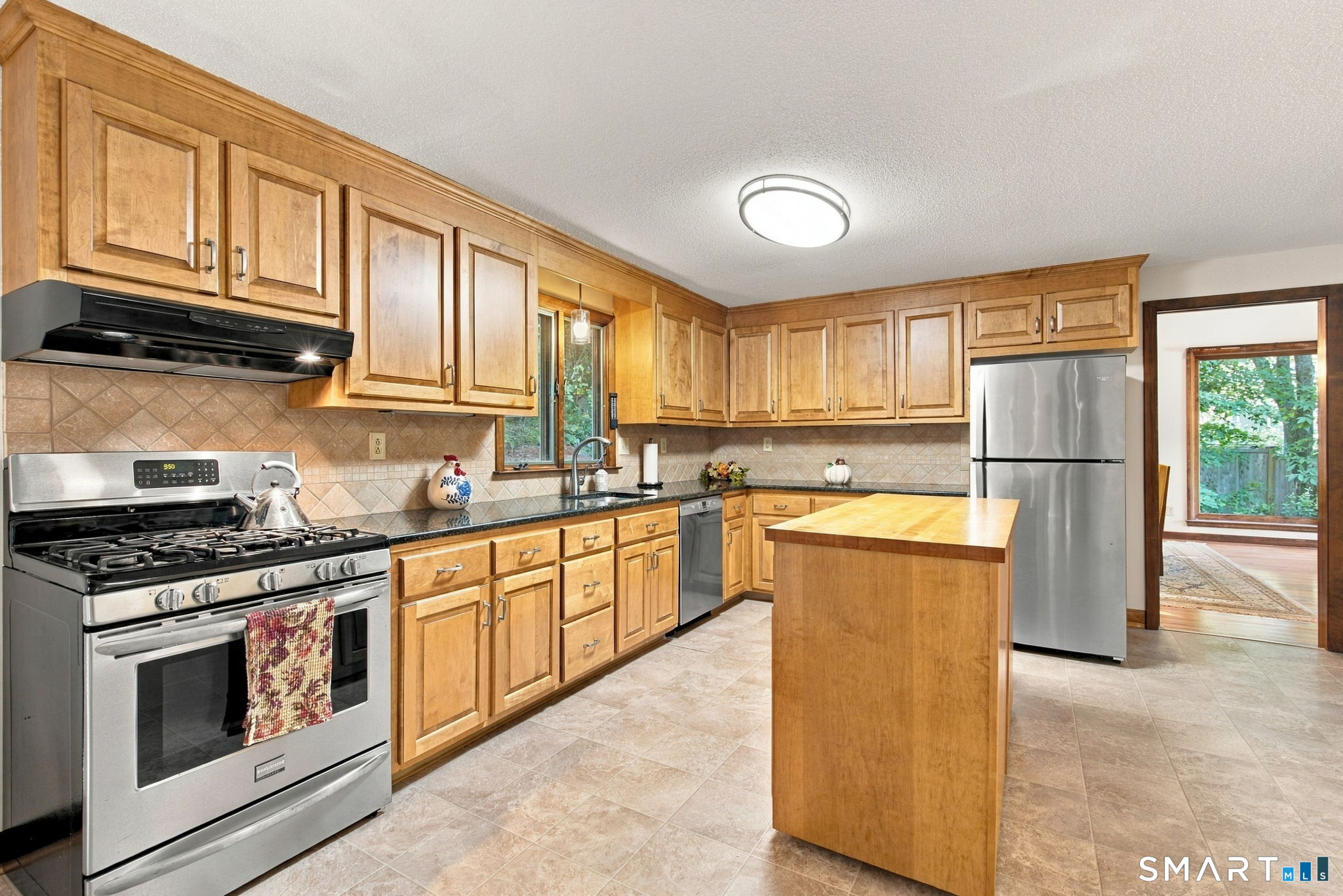 62 Wyneding Hill Road Manchester, CT 06040 - Photo 10 of 40 Gallery Image 10