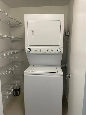 $3,900 | 1900 North Bayshore Drive, Unit 3311, Miami, FL 33132