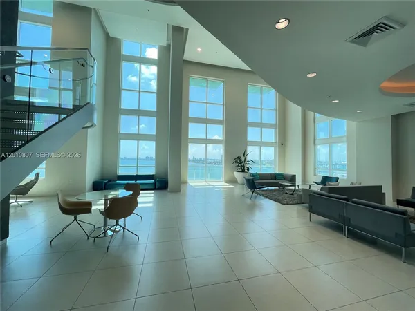 $3,900 | 1900 North Bayshore Drive, Unit 3311, Miami, FL 33132