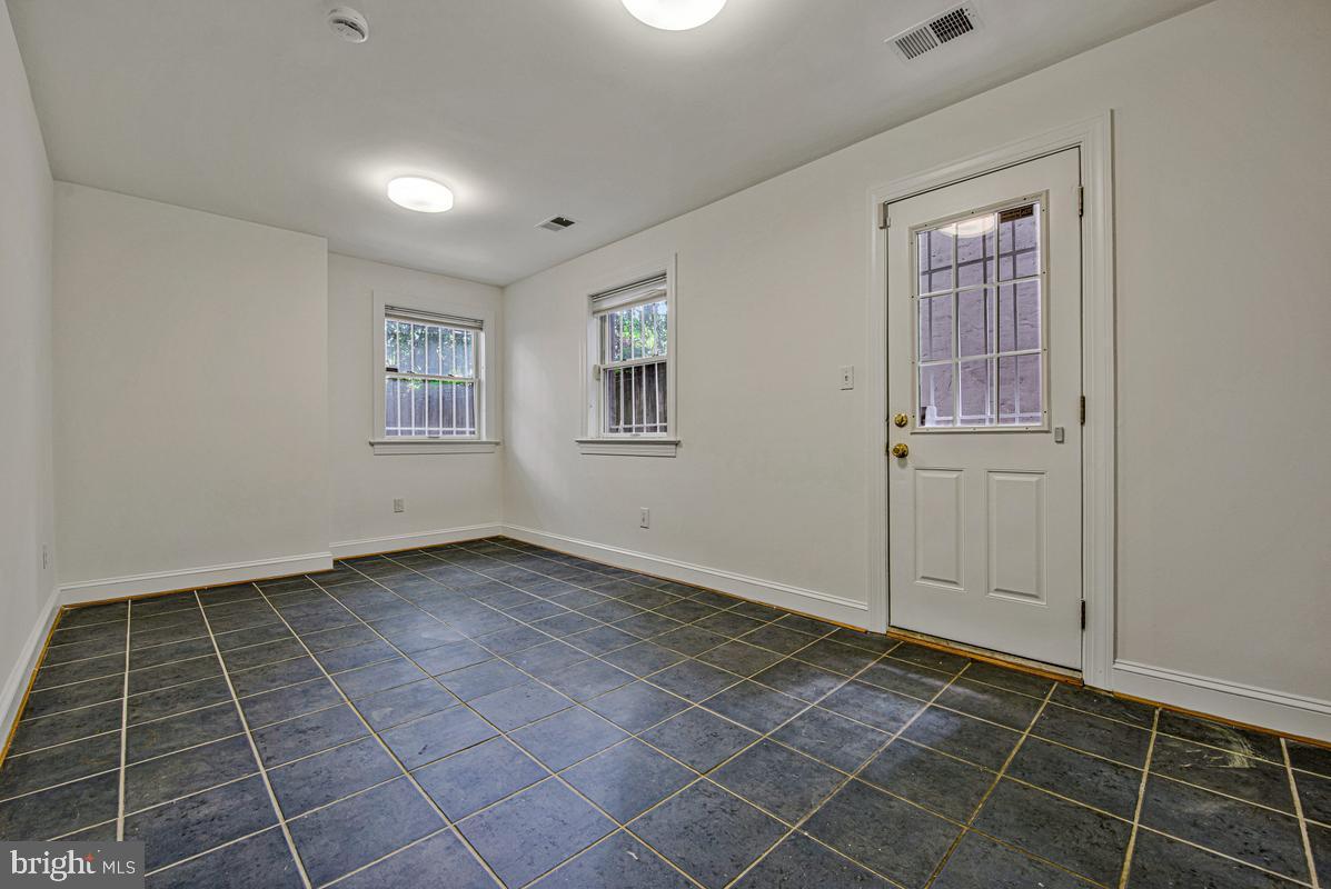 1233 4th Street Northwest Washington, DC 20001 - Photo 17 of 31