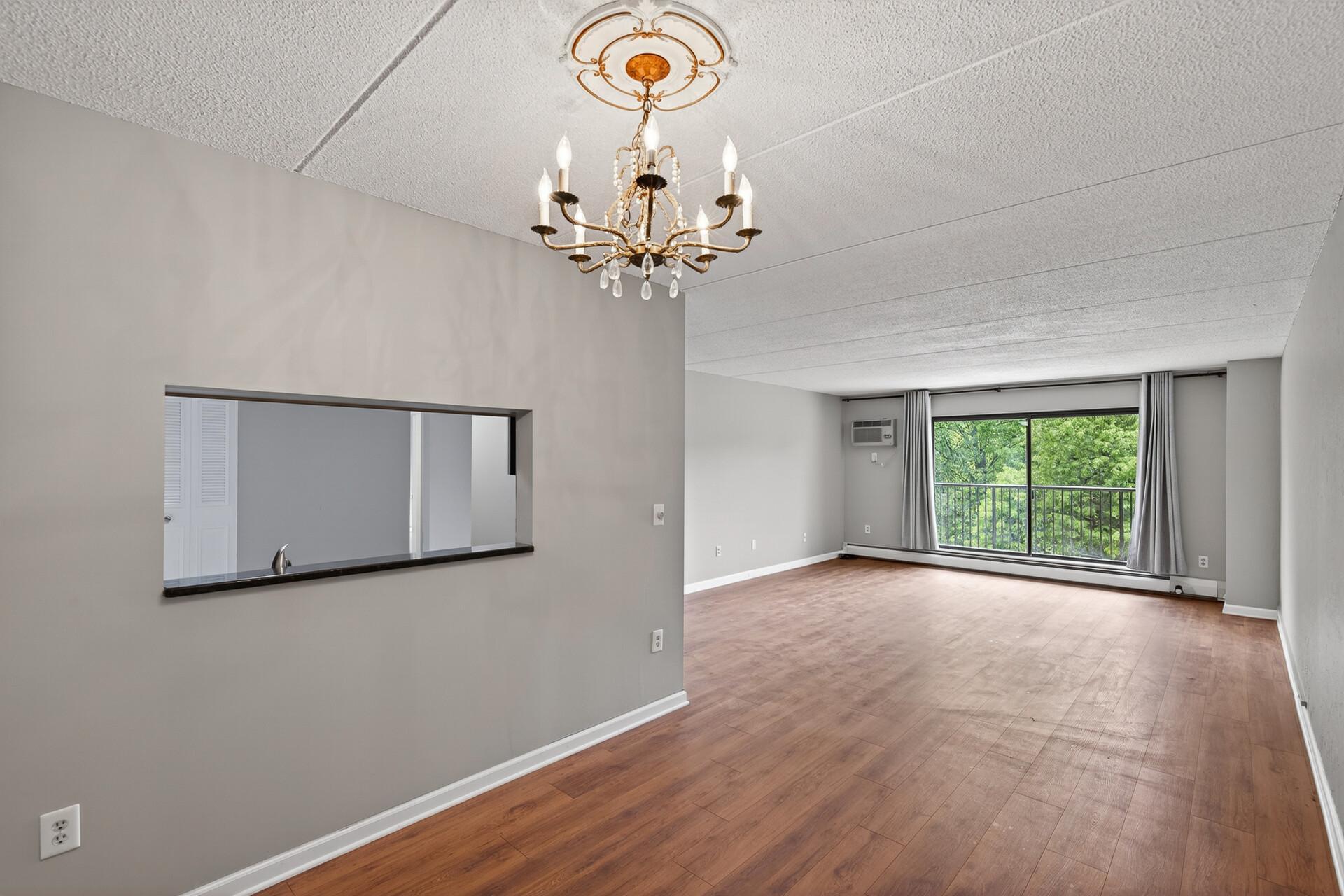 10501 Cedar Lake Road, Unit 318 Minnetonka, MN 55305 - Photo 9 of 48