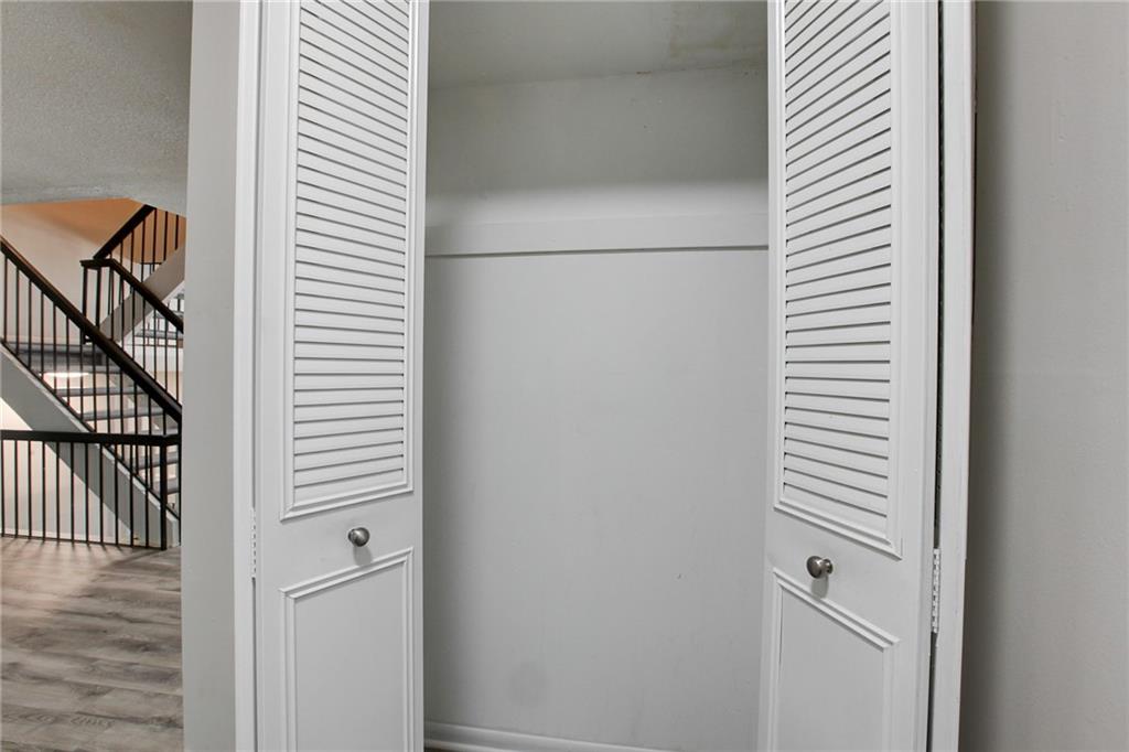 7325 Cardigan Circle Atlanta, GA 30328 - Photo 16 of 30