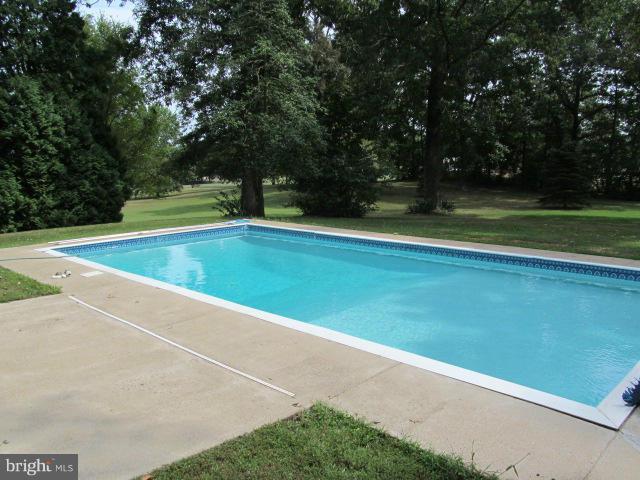 10442 Messick Road Midland, VA 22728 - Photo 5 of 30 Exterior (General)