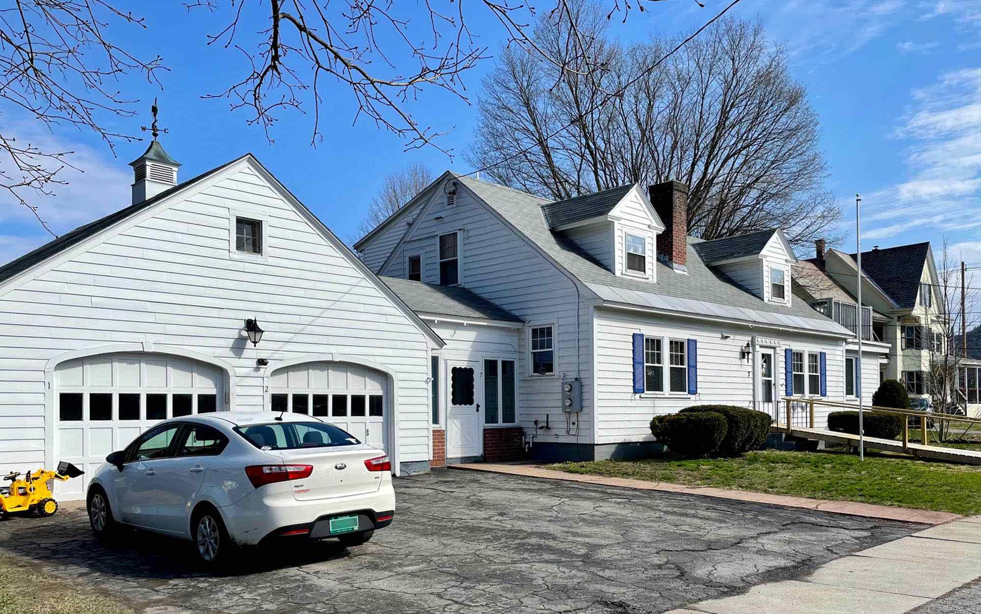 7 Steuben Street Rockingham, VT 05101 - Photo 2 of 22