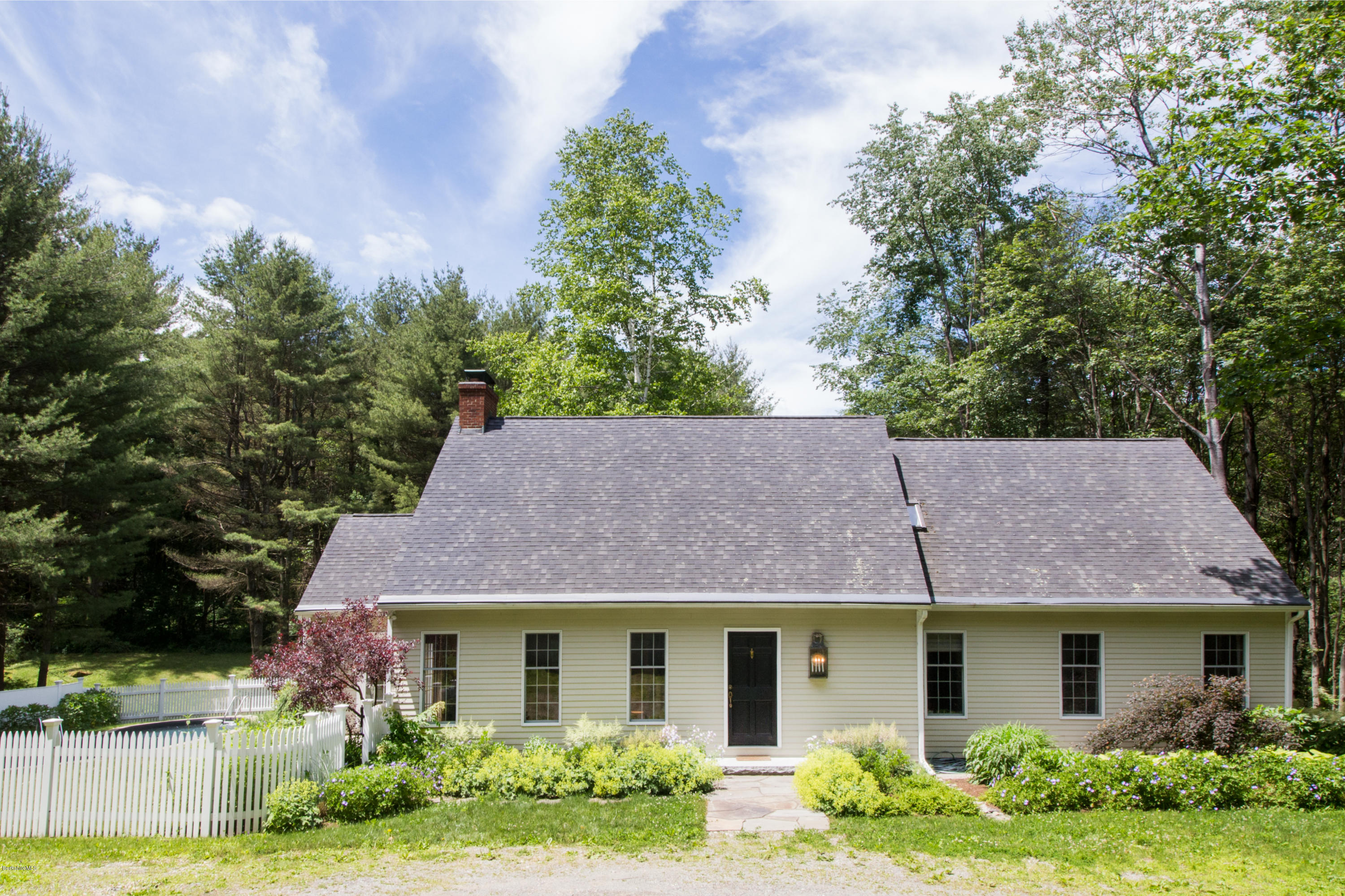 102 West Center Road West Stockbridge, MA 01266 - Photo 2 of 19 SECLUDED EXTENDED CAPE