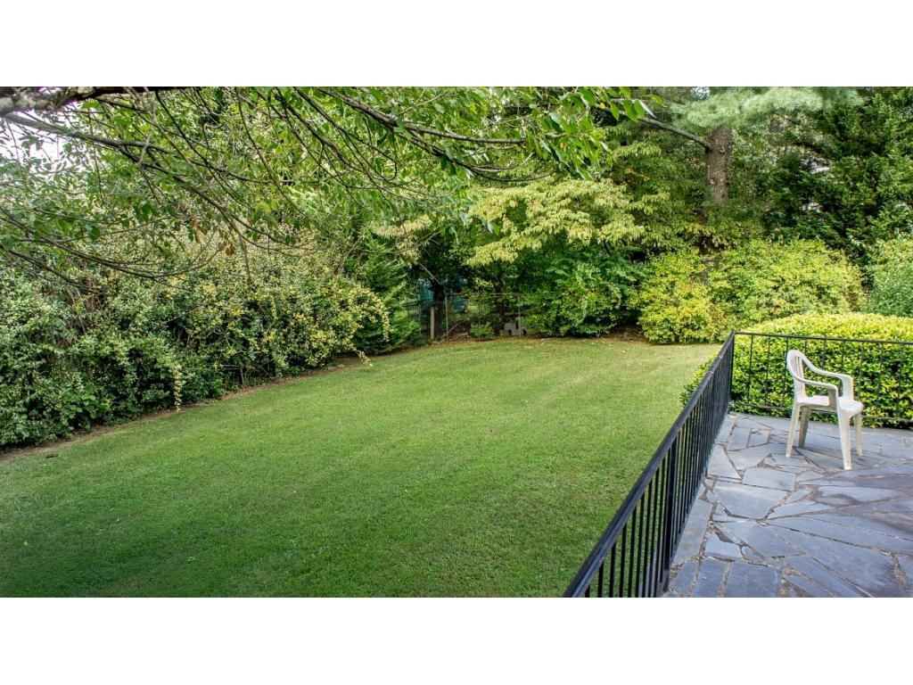 130 West Barton Ridge Road Greeneville, TN 37743 - Photo 6 of 27 spacious backyard