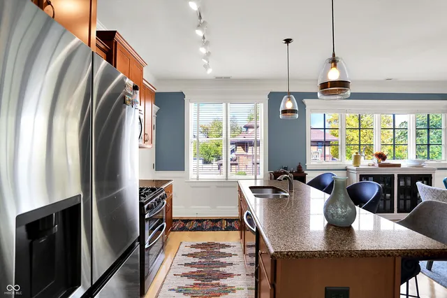 $329,900 | 3034 North Pennsylvania Street, Unit 4, Indianapolis, IN 46205