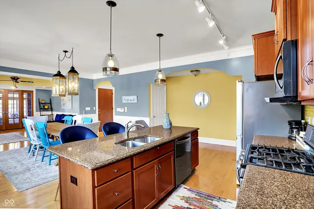 $329,900 | 3034 North Pennsylvania Street, Unit 4, Indianapolis, IN 46205