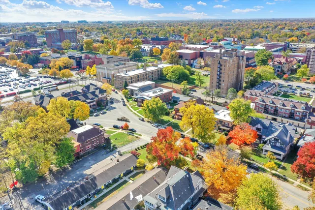 $329,900 | 3034 North Pennsylvania Street, Unit 4, Indianapolis, IN 46205