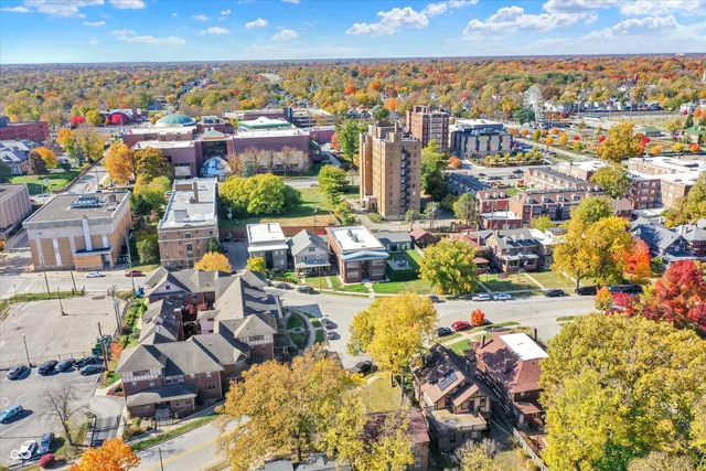 $329,900 | 3034 North Pennsylvania Street, Unit 4, Indianapolis, IN 46205