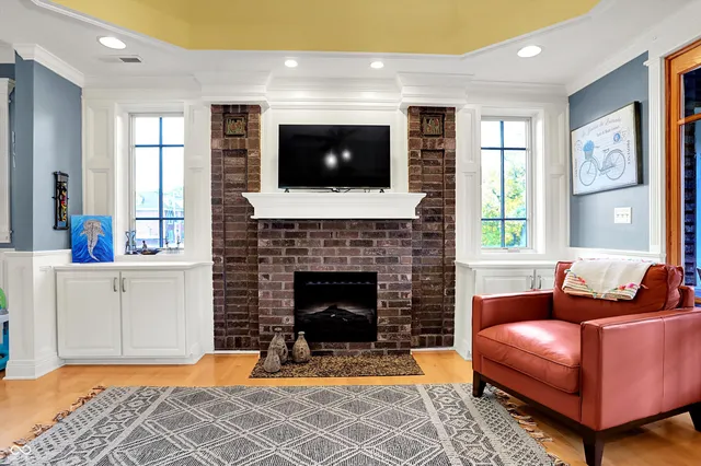 $329,900 | 3034 North Pennsylvania Street, Unit 4, Indianapolis, IN 46205