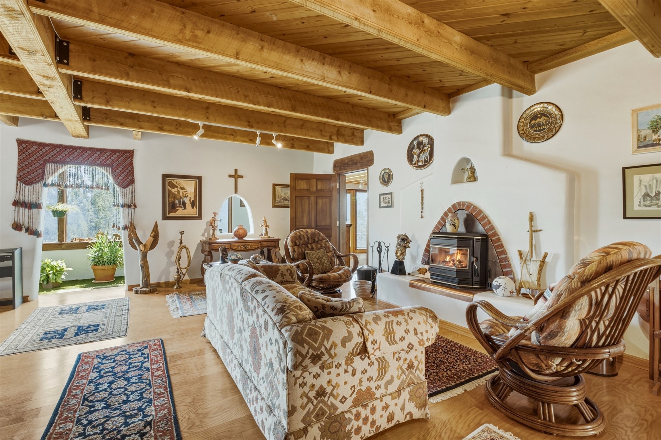 32 Overlook Road Santa Fe, NM 87505 - Photo 22 of 89 Living/Family Room