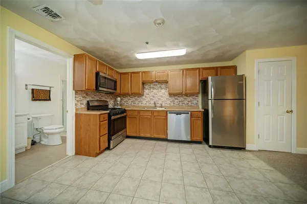 $172,500 | 265 Sayles Avenue, Unit 1, Burrillville, RI 02859