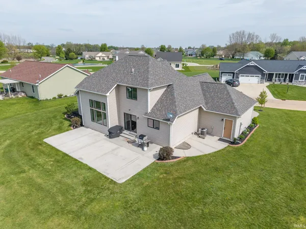$479,900 | 1235 Yorkshire Drive, Shipshewana, IN 46565