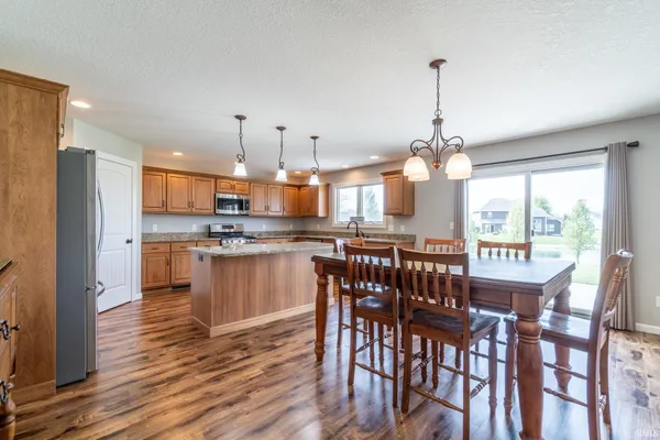 $479,900 | 1235 Yorkshire Drive, Shipshewana, IN 46565