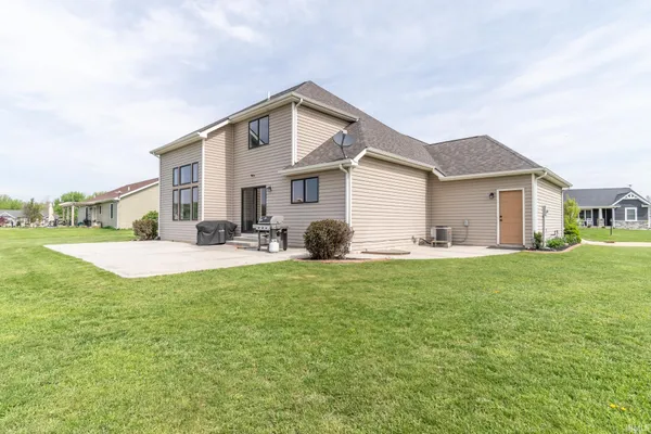 $479,900 | 1235 Yorkshire Drive, Shipshewana, IN 46565