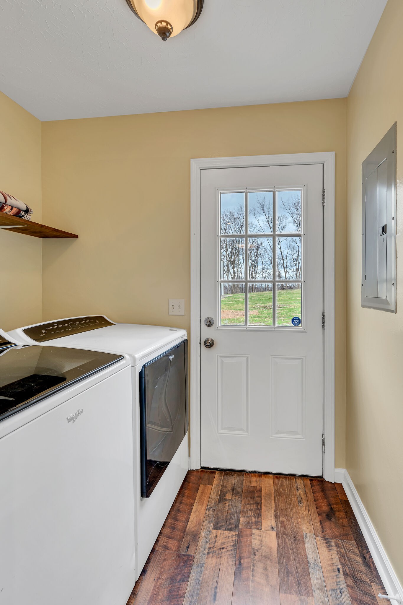 3716 Dobbin Road Springfield, TN 37172 - Photo 15 of 34 a utility room with washer and dryer