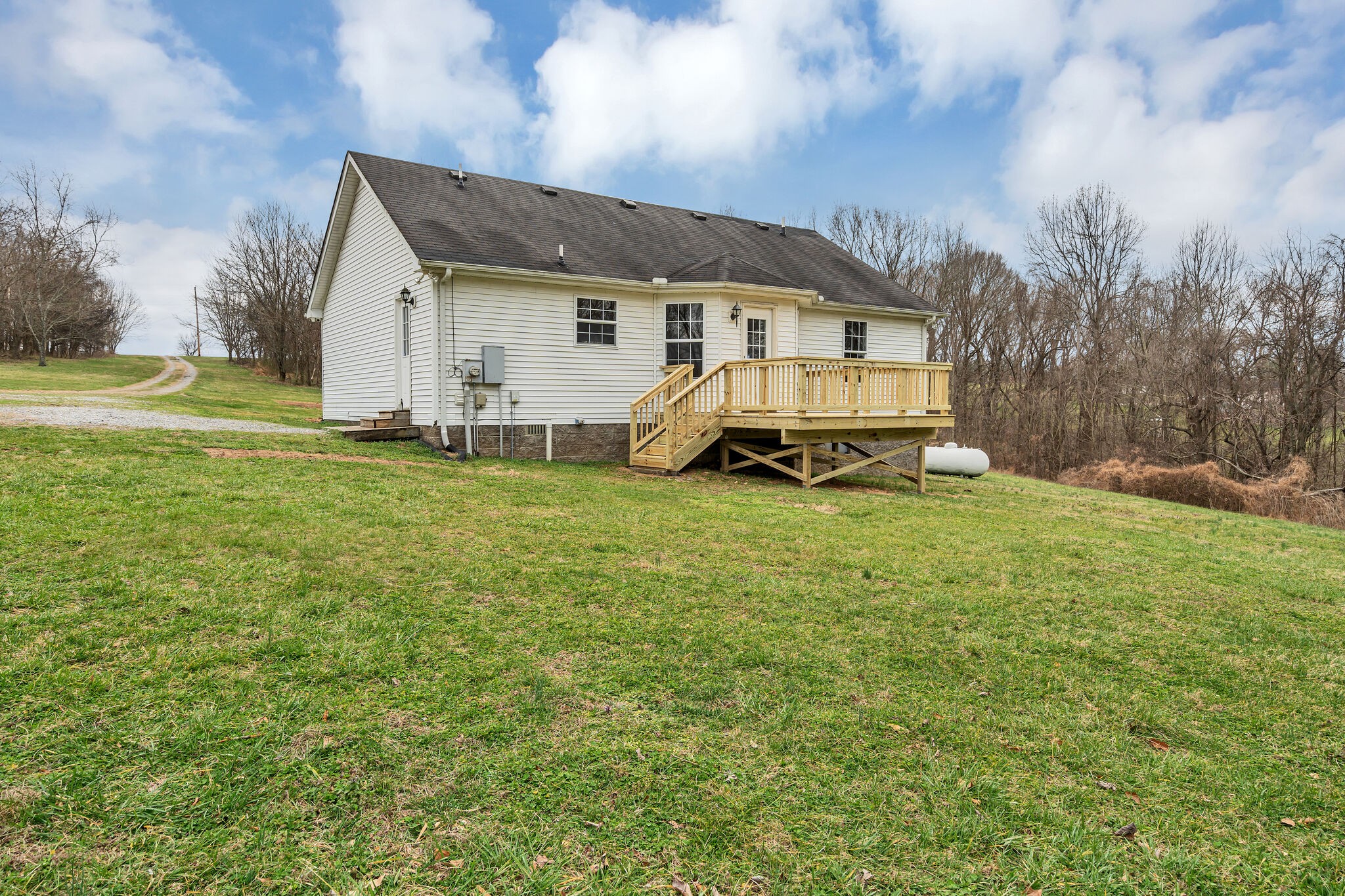 3716 Dobbin Road Springfield, TN 37172 - Photo 29 of 34 a view of a house with backyard and sitting area