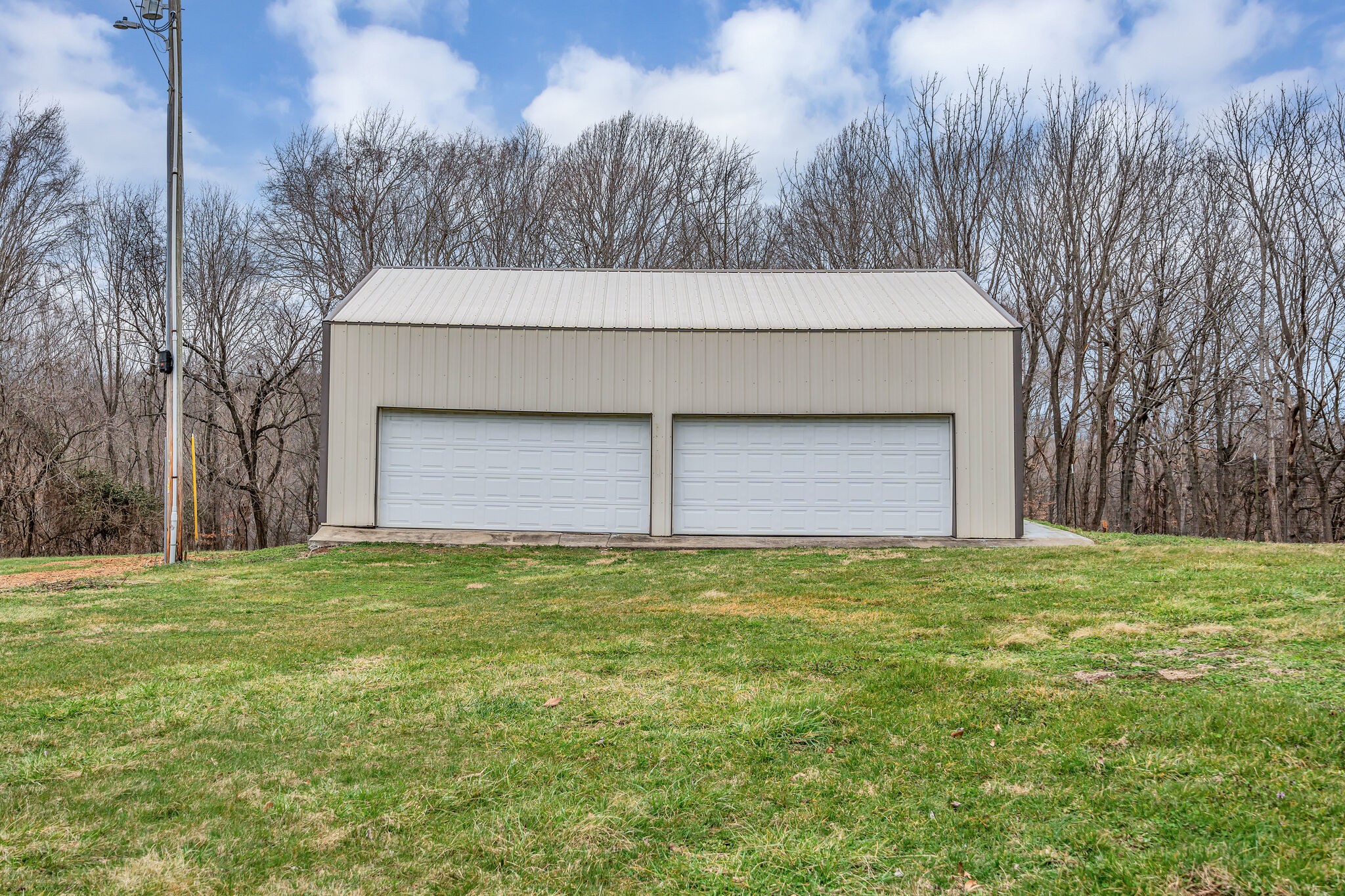 3716 Dobbin Road Springfield, TN 37172 - Photo 31 of 34 a view of a backyard