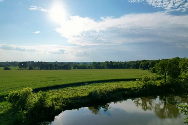 $575,000 | 0 West Oliver Road, Rockton, IL 61072