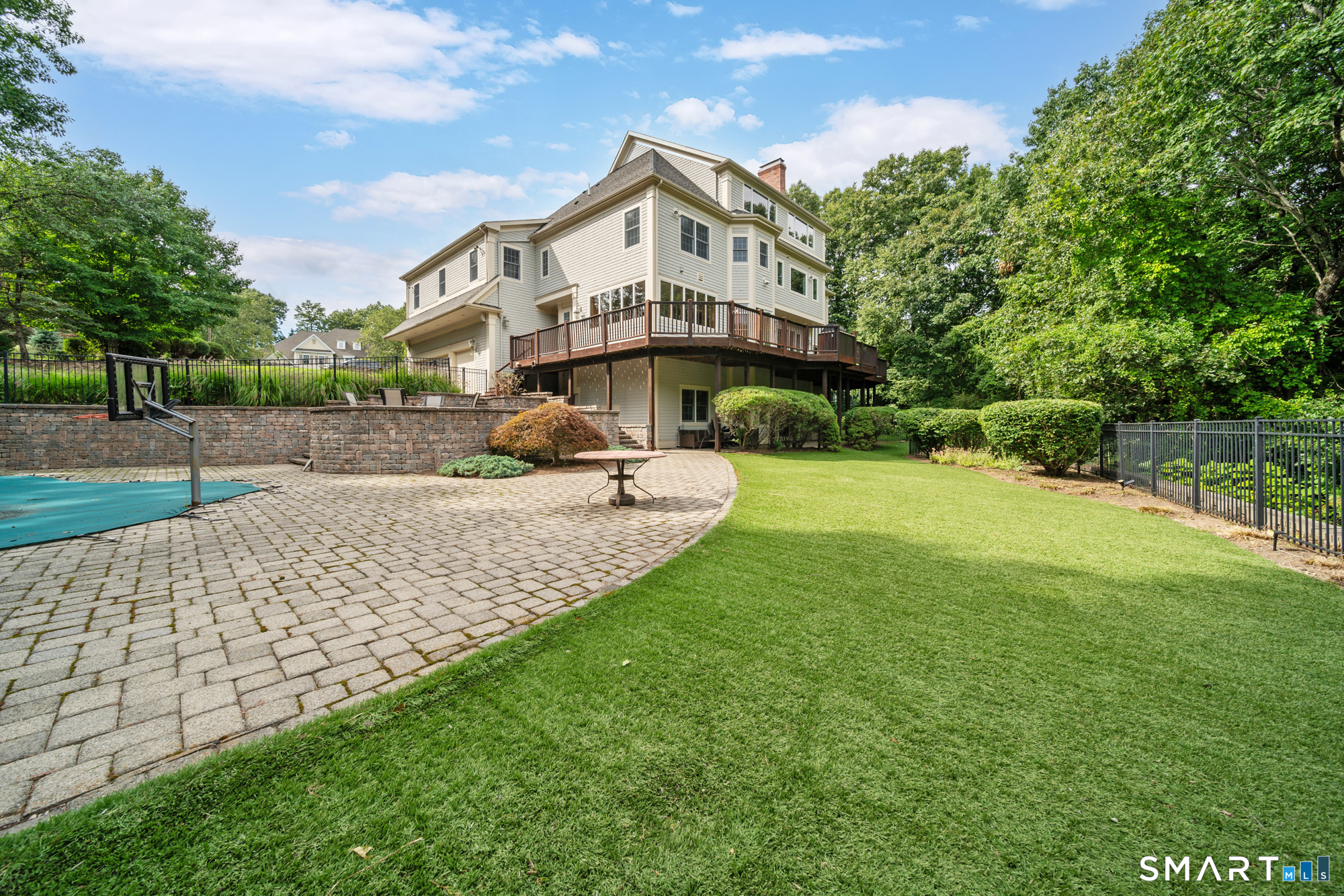 108 Westland Road Avon, CT 06001 - Photo 27 of 35 Gallery Image 27