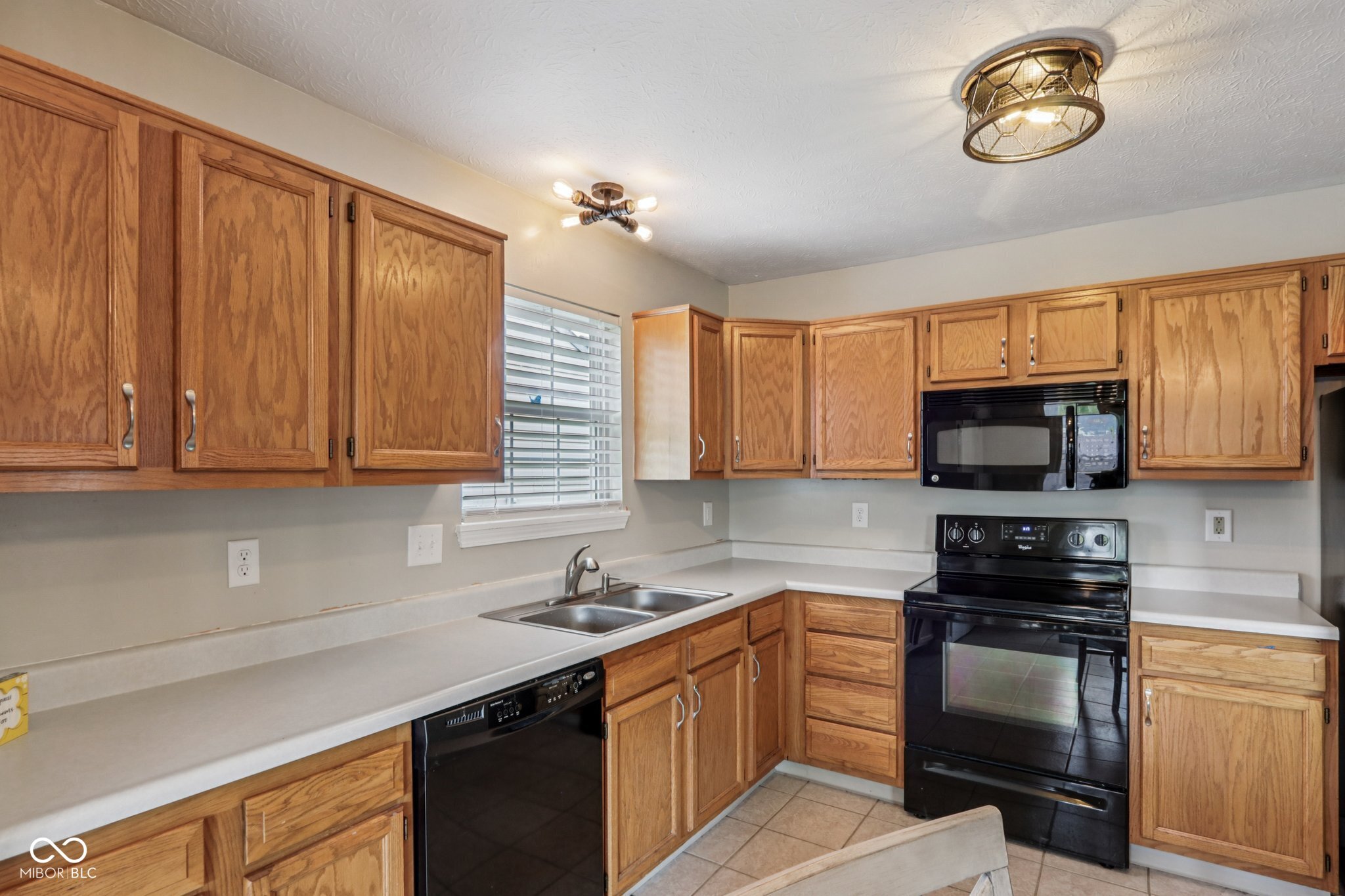 8424 Southern Springs Way Indianapolis, IN 46237 - Photo 11 of 31