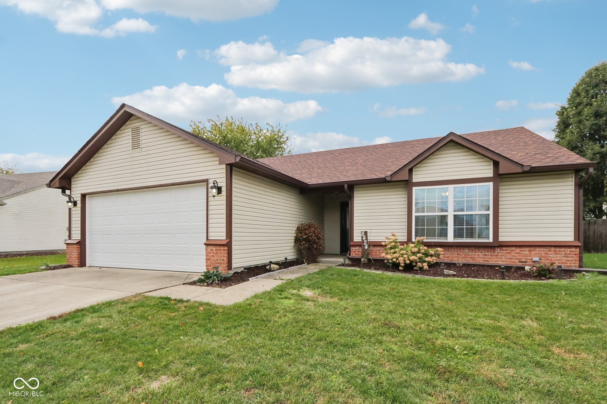 8424 Southern Springs Way Indianapolis, IN 46237 - Photo 4 of 31