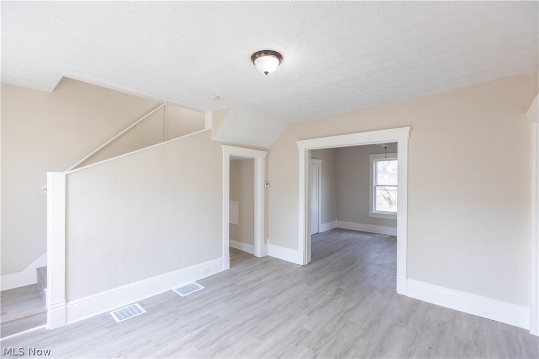 6154 Manchester Road Akron, OH 44319 - Photo 6 of 20 Gallery Image 6