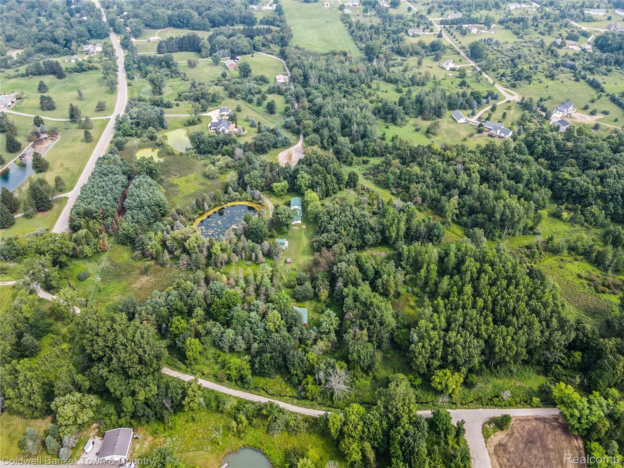 1925 Chilson Road Howell, MI 48843 - Photo 34 of 40 DSC_-9.jpg