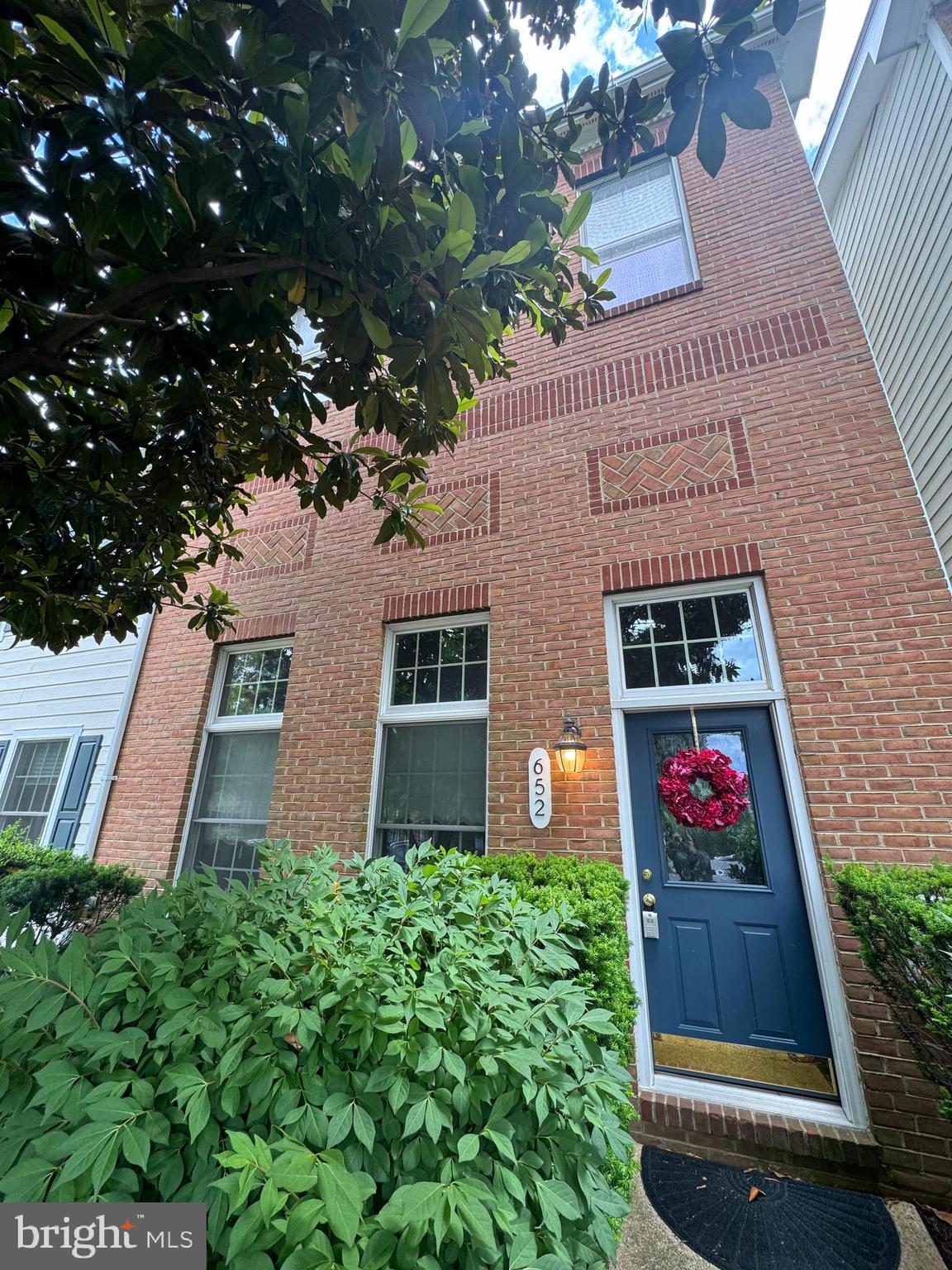 front view of house with a yard