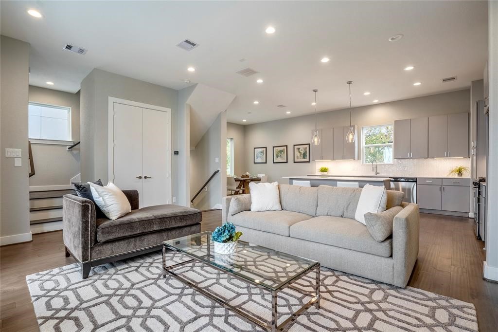 8411 Hempstead Road, Unit F Houston, TX 77008 - Photo 2 of 26 Open living space providing a great flow to the whole 2nd story
