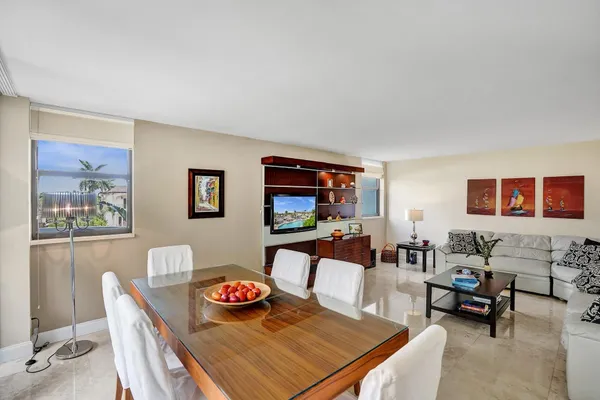 $3,950 | 1361 South Ocean Boulevard, Unit 210, Pompano Beach, FL 33062