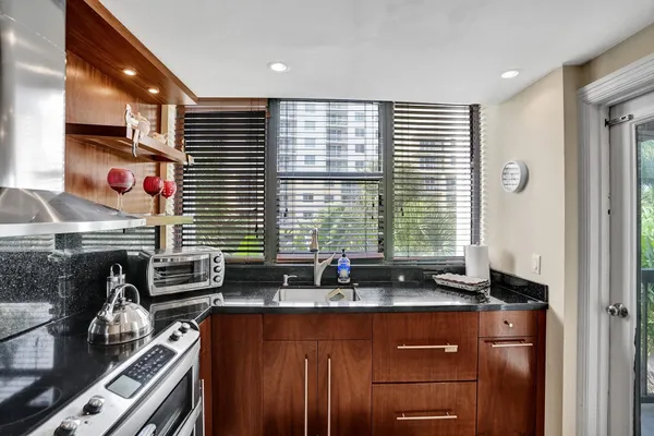 $3,950 | 1361 South Ocean Boulevard, Unit 210, Pompano Beach, FL 33062