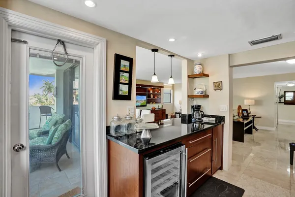 $3,950 | 1361 South Ocean Boulevard, Unit 210, Pompano Beach, FL 33062