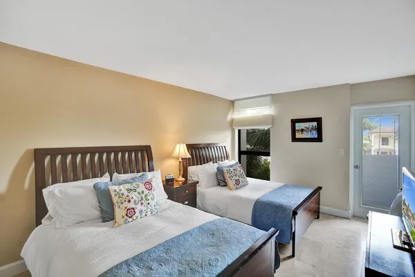 $3,950 | 1361 South Ocean Boulevard, Unit 210, Pompano Beach, FL 33062