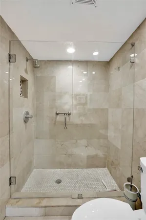 $3,950 | 1361 South Ocean Boulevard, Unit 210, Pompano Beach, FL 33062