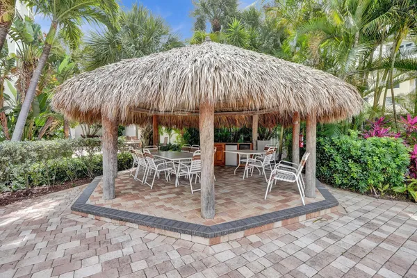 $3,950 | 1361 South Ocean Boulevard, Unit 210, Pompano Beach, FL 33062