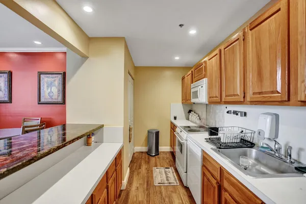 $3,950 | 1361 South Ocean Boulevard, Unit 210, Pompano Beach, FL 33062