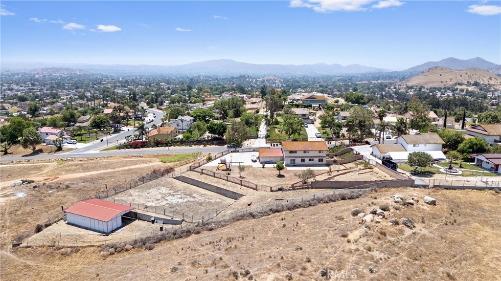 10703 Valley Drive Riverside, CA 92505 - Photo 34 of 36