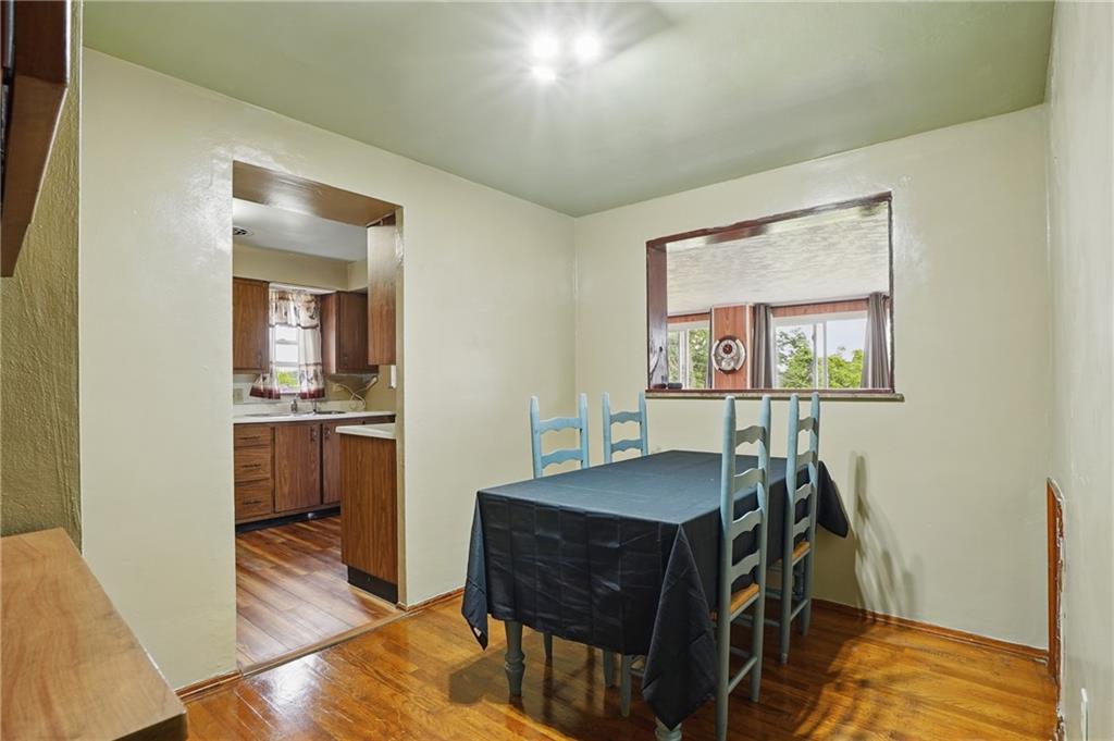 1406 McCully Road Pittsburgh, PA 15234 - Photo 7 of 39 Gallery Image 7