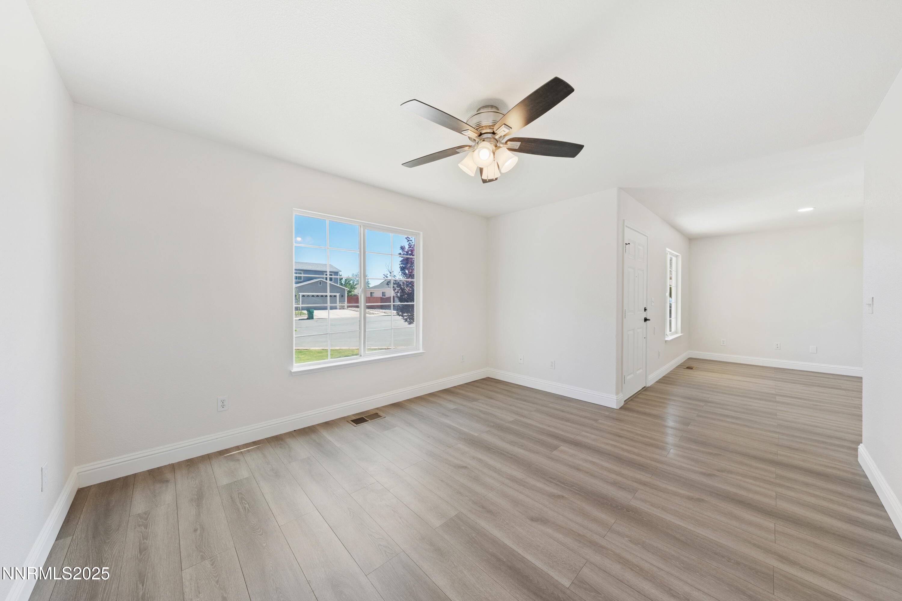 17705 Oakview Court Reno, NV 89508 - Photo 6 of 45 DS203012